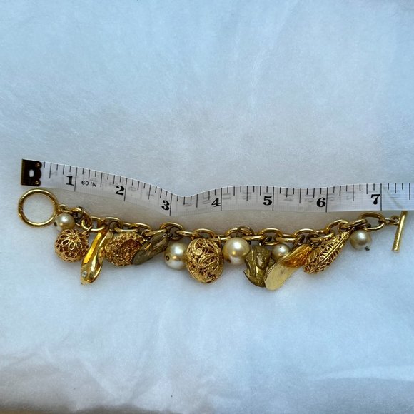 Gorgeous Goldtone Charm Bracelet - Picture 6 of 7